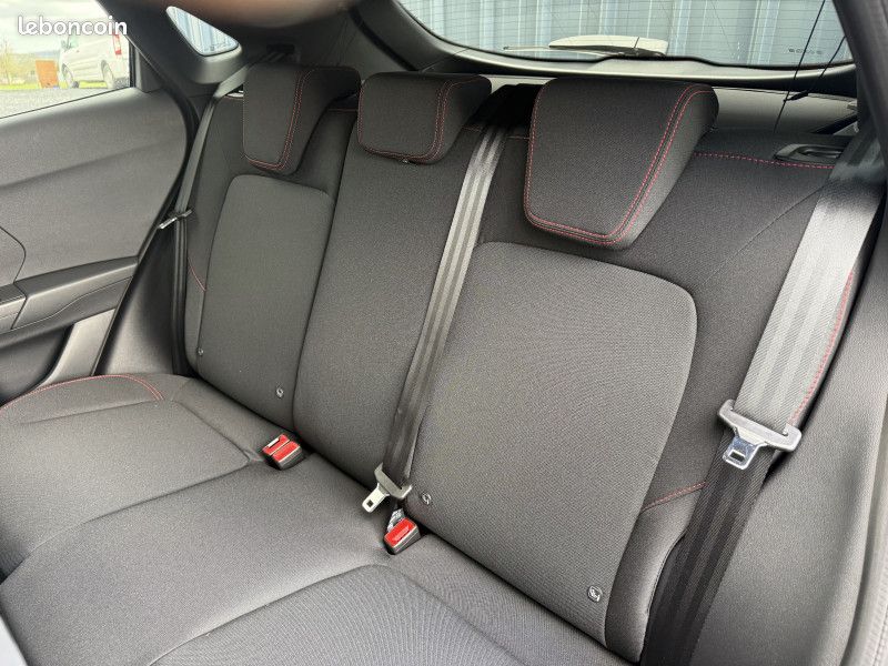Ford PUMA 1.0 ECOBOOST HYBRID 125CH ST-LINE S&S POWERSHIFT (image 8)