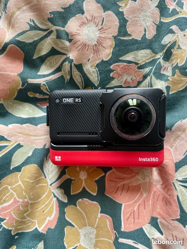 Insta360 One RS Twin Edition (image 10)