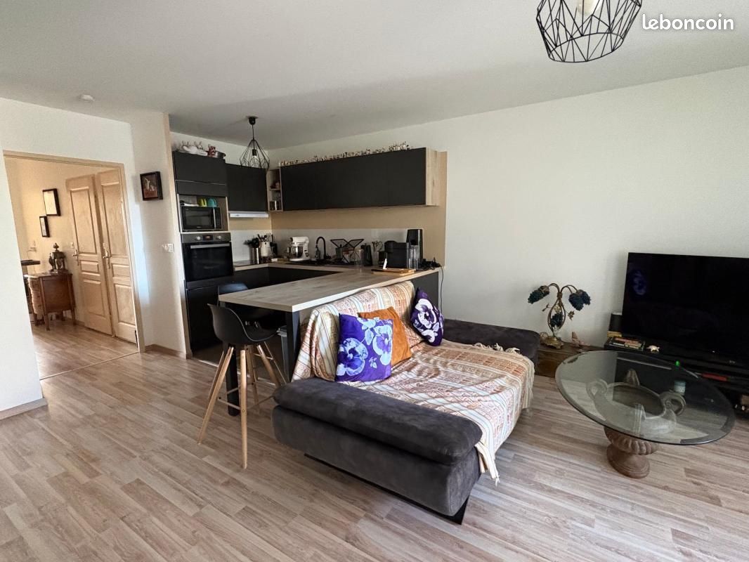 Appartement 3 pièces 70 m² · à Fleury-les-Aubrais · 70 m² · 750 €/mois