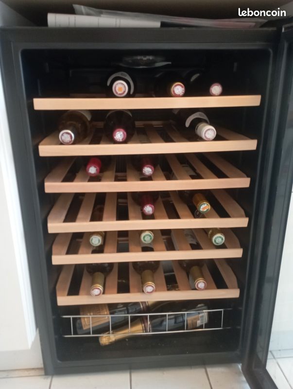 Cave à vin Millésime 48 / 48 bouteilles Parfait état de marche (image 2)