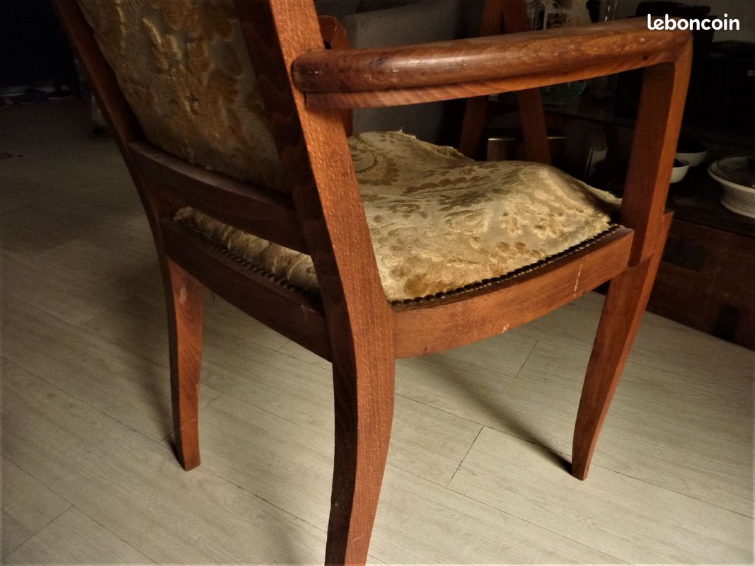 Fauteuil club ancien à restaurer (image 7)