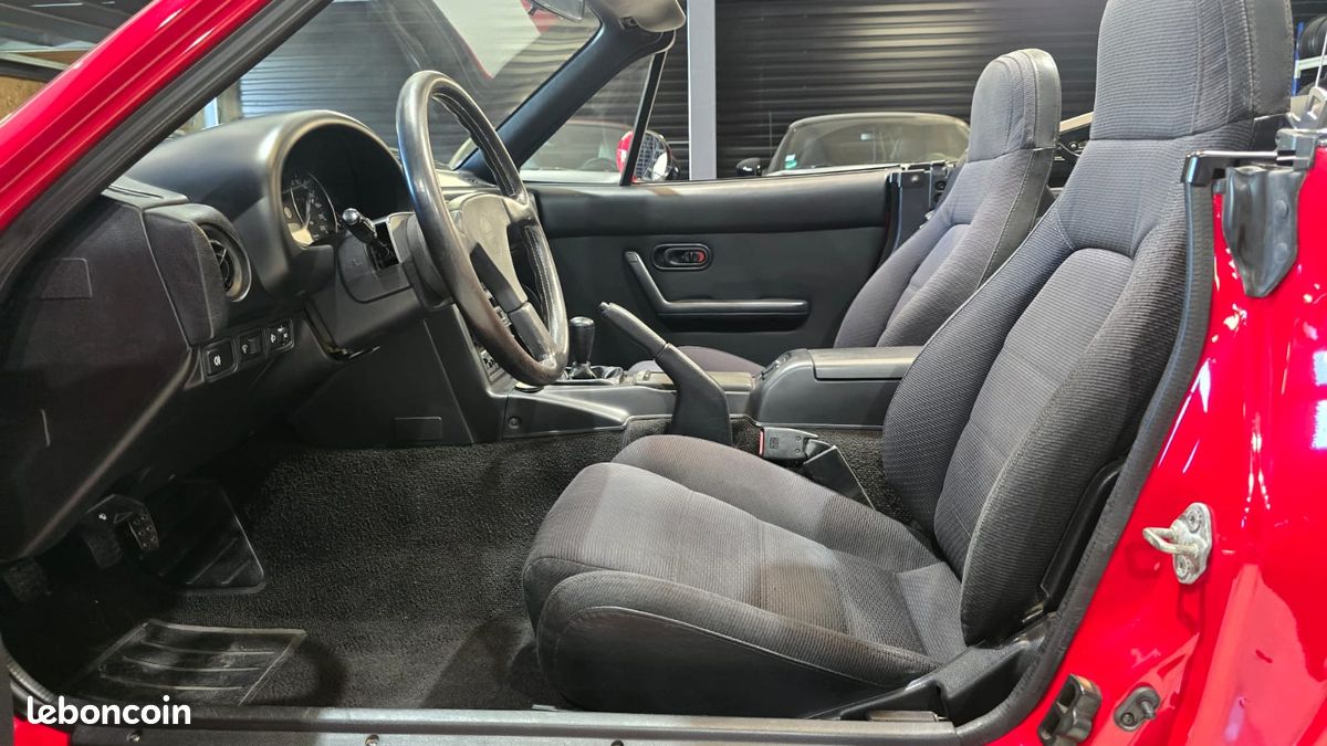 MAZDA MX-5 NA -1.6 115 -109 500 km -SUIVI COMPLET -3ème MAIN- (image 9)