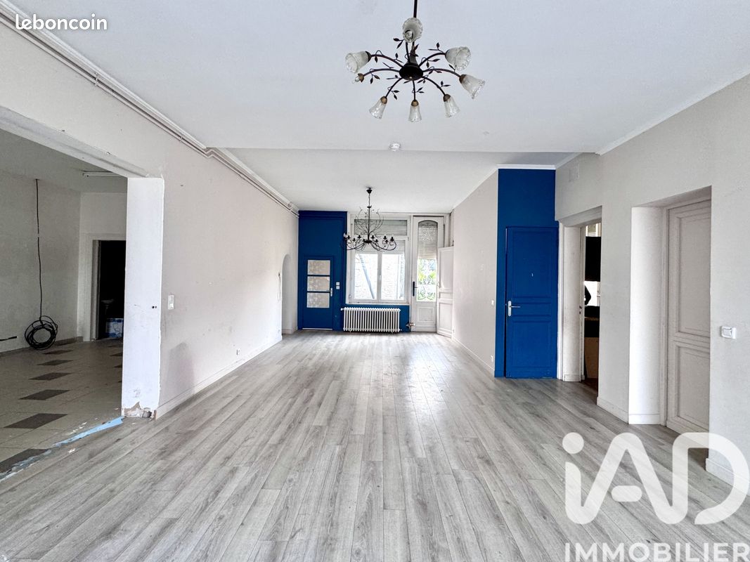 Maison 6 pièces 213 m² · à Bousbecque · 213 m² · 299 000 €