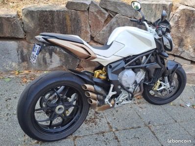 Mv agusta superbe moto baisse de prix (image 2)