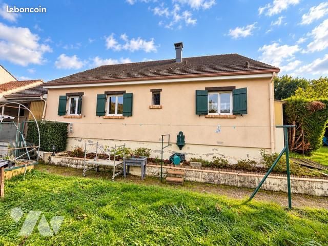 Maison 5 pièces 85 m² · à Blaincourt-lès-Précy · 85 m² · 250 000 €