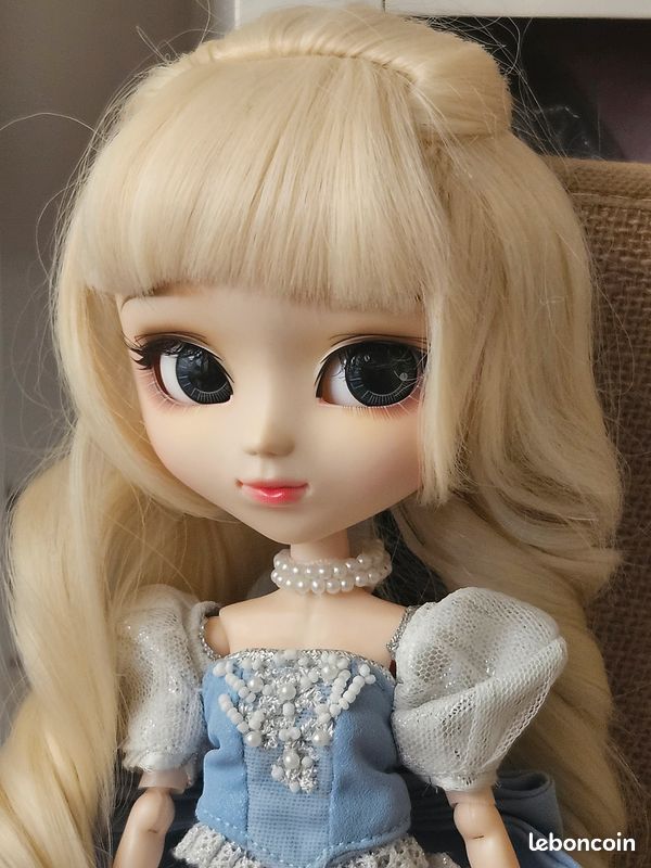 Poupée Pullip Rare - Princesse Dahlia édition Cendrillon Nuit Étoilée - Occasion
