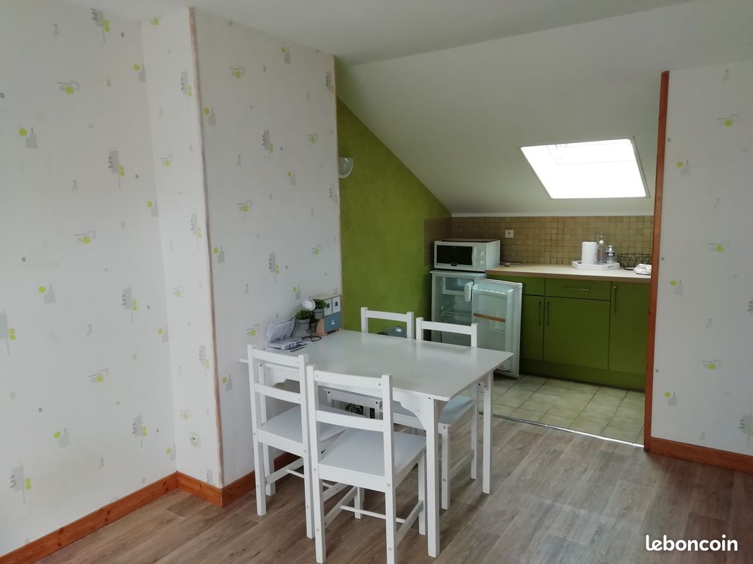 Appartement 1 pièce 27 m² · à Laval · 27 m² · 360 €