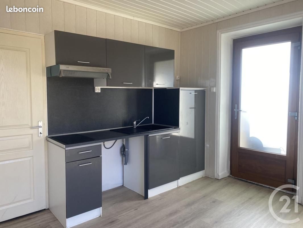 Appartement 2 pièces 28 m² · à Annonay · 28 m² · 345 €