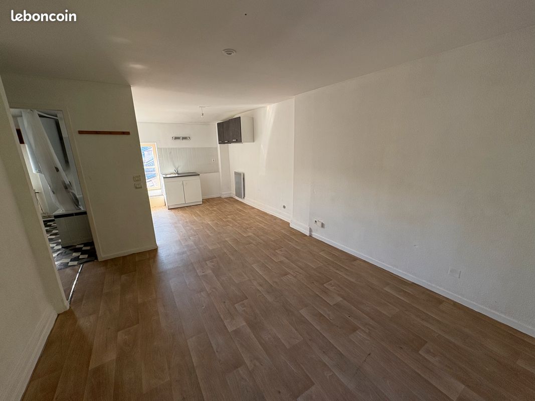 Appartement 2 pièces 45 m² · à Romans-sur-Isère · 45 m² · 500 €/mois