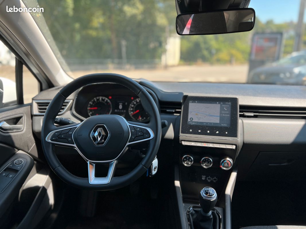 Renault Clio 5 Business TCe 90 Blanche (image 3)
