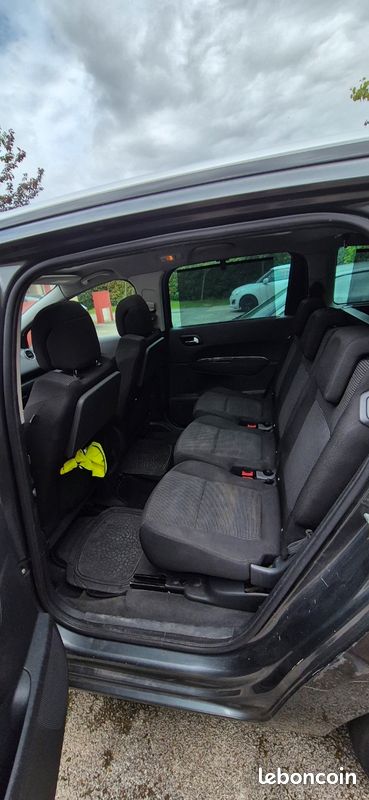 Peugeot 5008 1.6 Hdi (image 3)