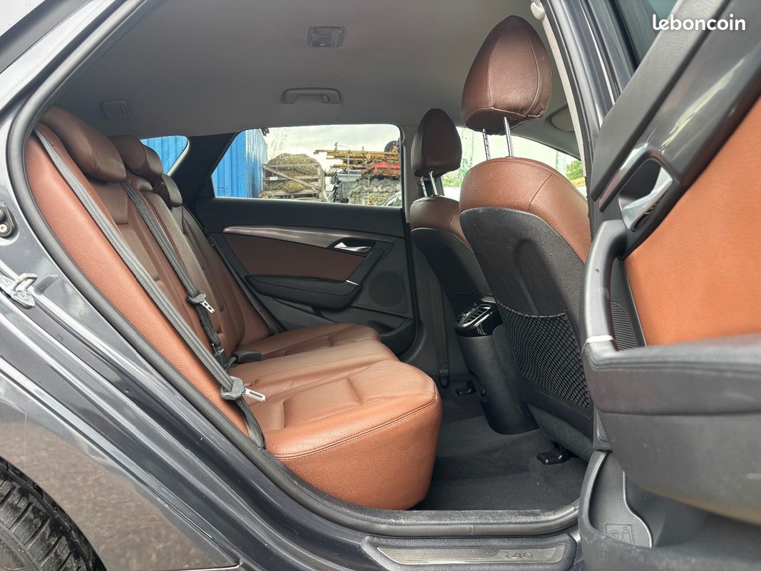 HYUNDAI i40 SW 1.7 CRDi 136CH Pack Premium Limited (image 9)