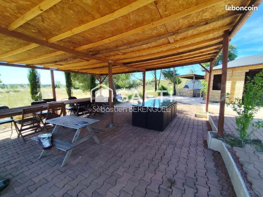 Terrain 3298 m² · à Montagnac · 3 298 m² · 30 000 €