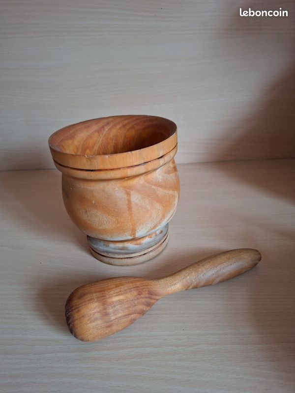 Mortier en bois (image 2)