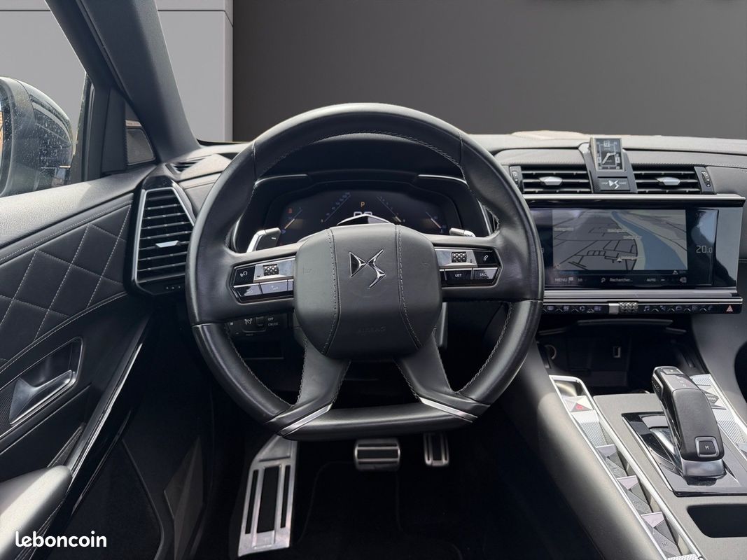DS DS7 CROSSBACK 225 EAT8 Grand Chic Rivoli - Caméra de recul - Sono Focal - Sieges élect à mémoire - Suivi DS à (image 12)