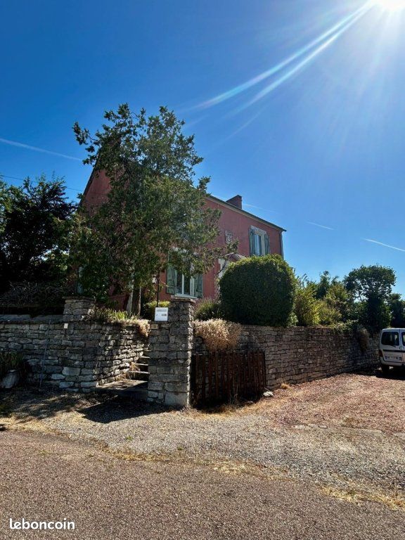 Maison 5 pièces 185 m² · à Montapas · 185 m² · 120 000 €