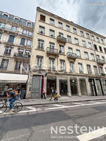 Appartement 1 pièce 30 m² — 11