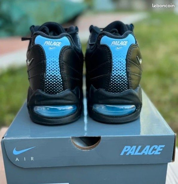 Nike Air Max 95 Big Bubble x Palace Metallic Silver (image 4)