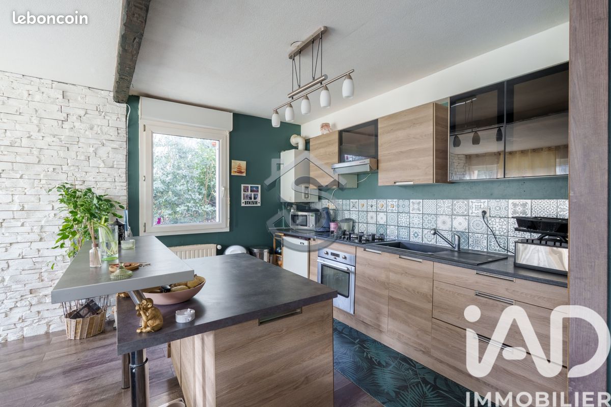 Appartement 5 pièces 85 m² · à Laneuveville-Devant-Nancy · 85 m² · 150 000 €