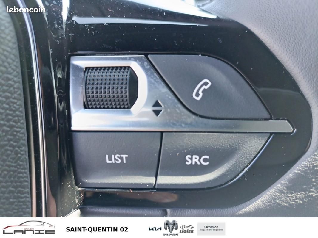 Peugeot 2008 PureTech 130 S&S EAT8 Allure (image 18)
