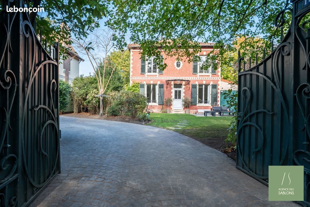 Maison 6 pièces 120 m² · au Vésinet · 120 m² · 1 245 000 €