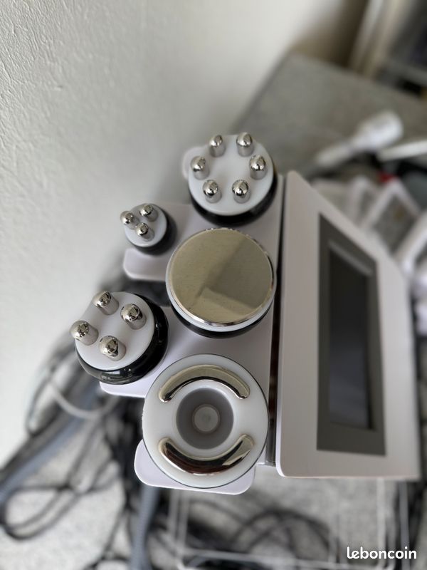 Machine Lipocavitation Radiofréquence 9-en-1 Professionnelle – État Neuf (image 3)