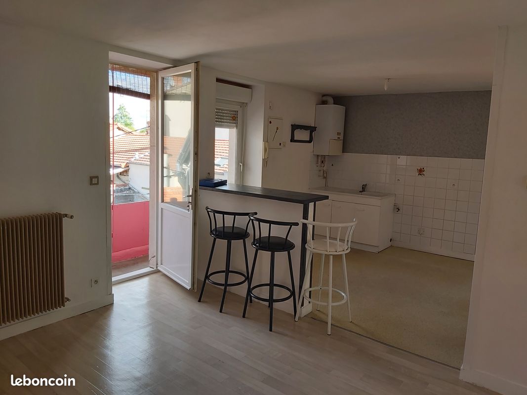 Appartement 3 pièces 63 m² · à Roanne · 63 m² · 575 €/mois