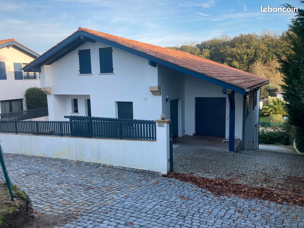 MAISON Récente avec sa piscine chauffée - Urrugne 64122 (image principale 0)