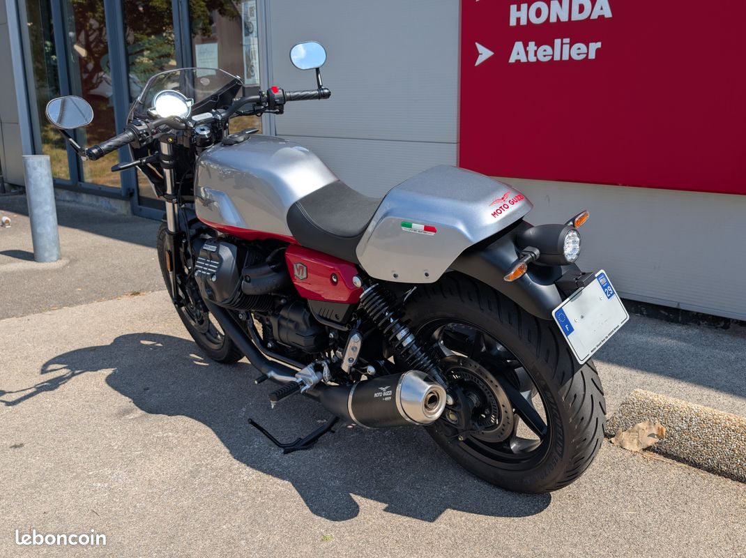 Moto Guzzy V7 STONE CORSA (image 6)