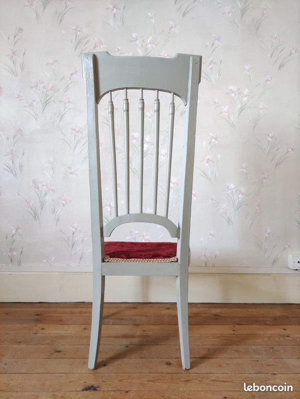 Chaise en velours bordeaux (image 4)