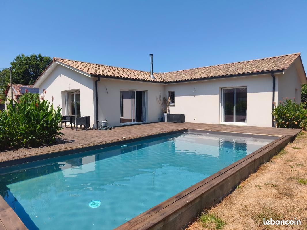 Maison 5 pièces 130 m² · à Saint-Vivien-de-Médoc · 130 m² · 330 000 €