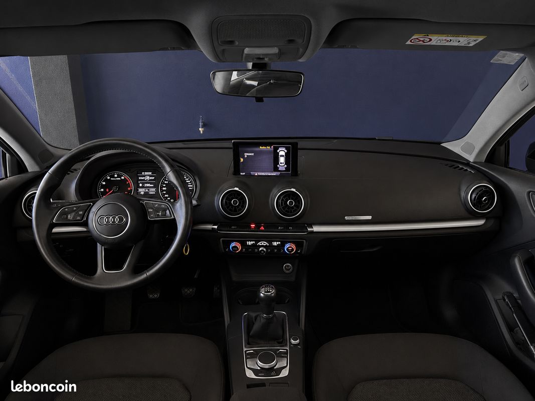 AUDI A3 Berline 1.0 115 cv Sport - 2017 - Régulateur de vitesse - Bluetooth - Toit ouvrant - LED (image 13)