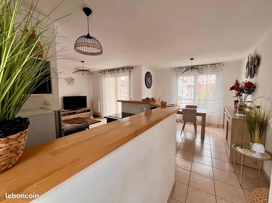 Appartement 3 pièces 66 m² · à Villefranche-sur-Saône · 66 m² · 208 000 €