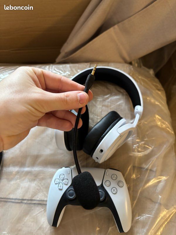 Casque gaming PlayStation – Bluetooth + micro (image 2)