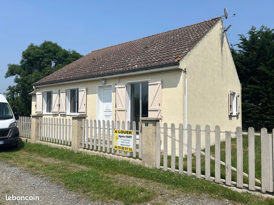 Maison 4 pièces 75 m² · à Saint-Pont · 75 m² · 880 €/mois