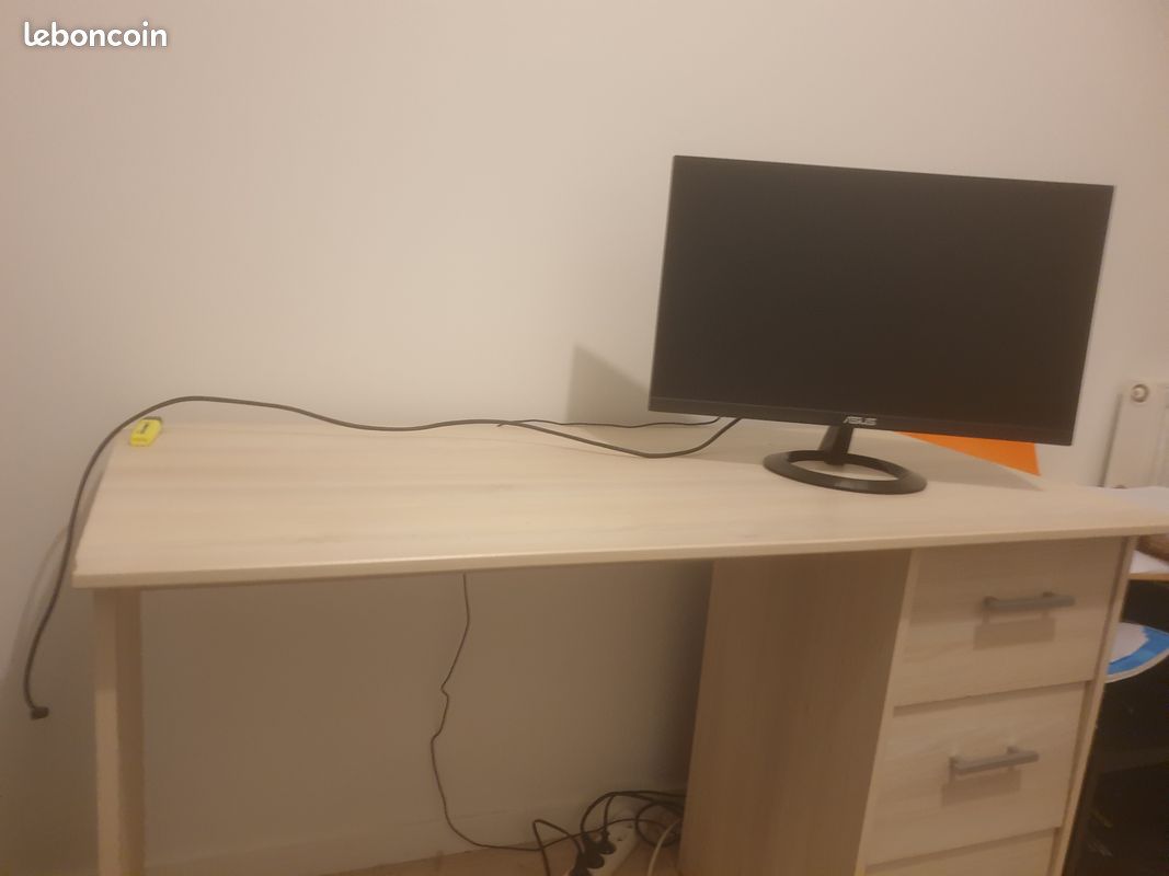 Bureau (image 2)