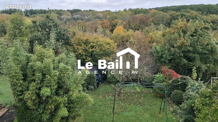 https://img.leboncoin.fr/api/v1/lbcpb1/images/d4/c1/47/d4c14734f653ae38d9c6796193df5cff73f738c5.jpg?rule=ad-image