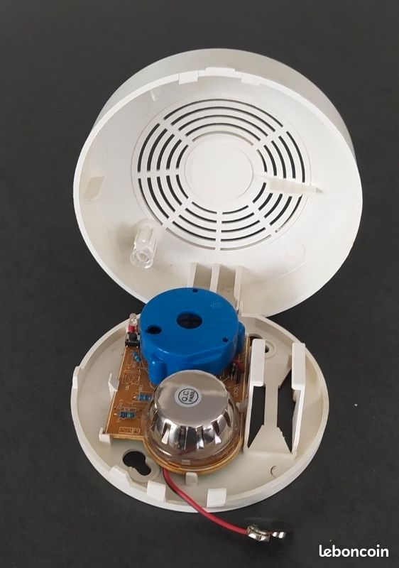 Détecteur de fumée CE (made in UK) fonctionnant avec pile changeable - lot de 5 unités possible (image 7)