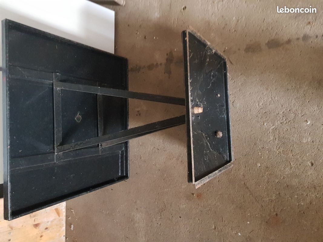 Table (image 1)