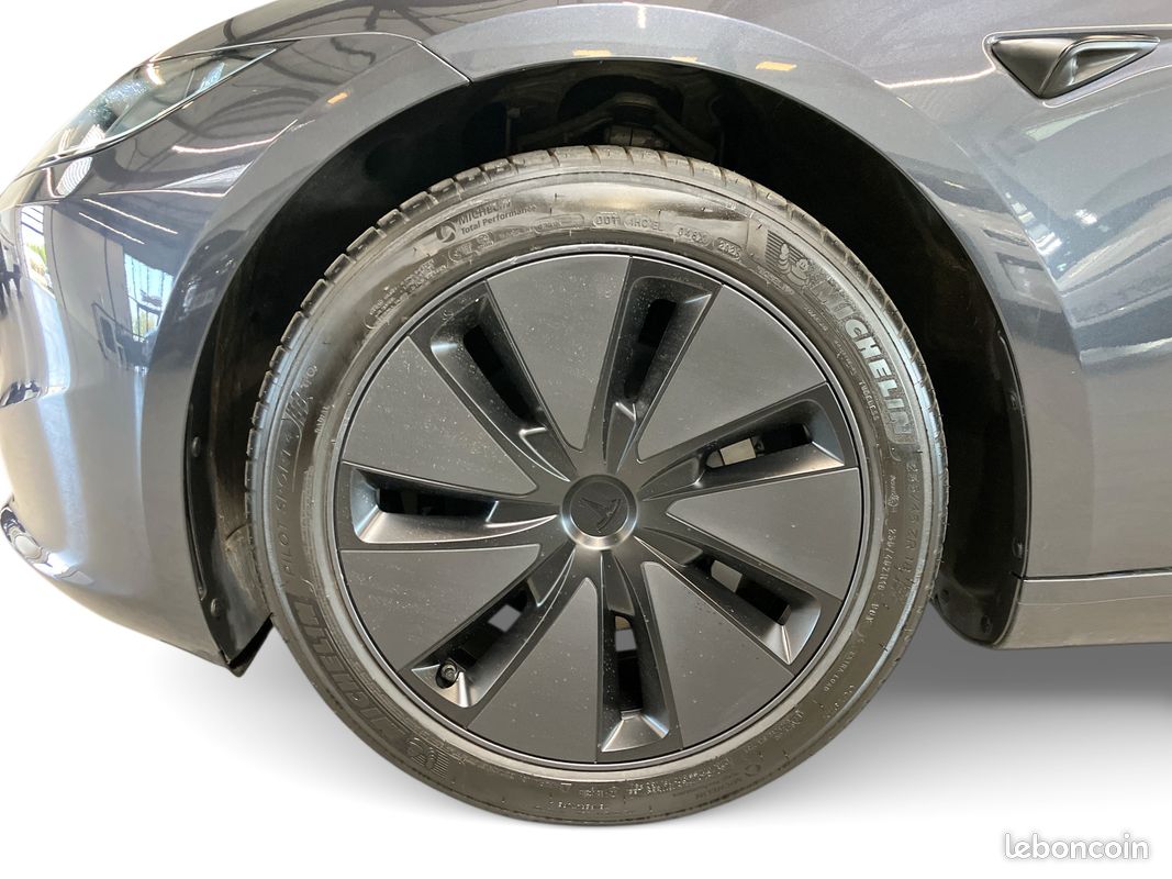 Tesla Model 3 2024 RWD - Véhicule d'occasion certifié (image 9)