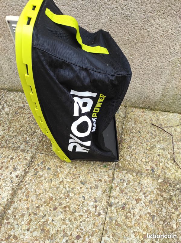 Bac neuf pour tondeuse Ryobi (image 3)