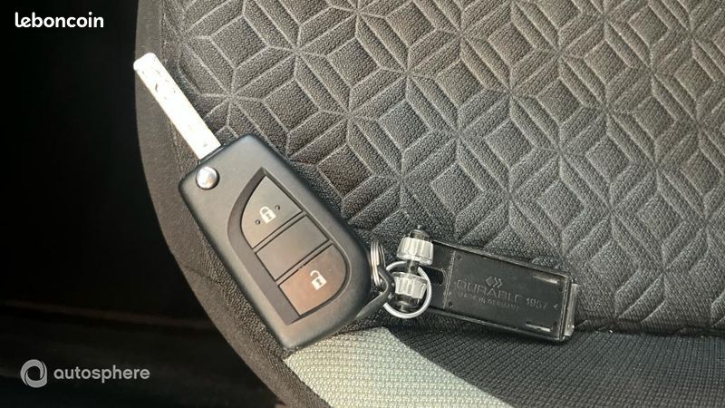 Toyota Aygo X 1.0 VVT-i 72ch Design MY24 (image 16)