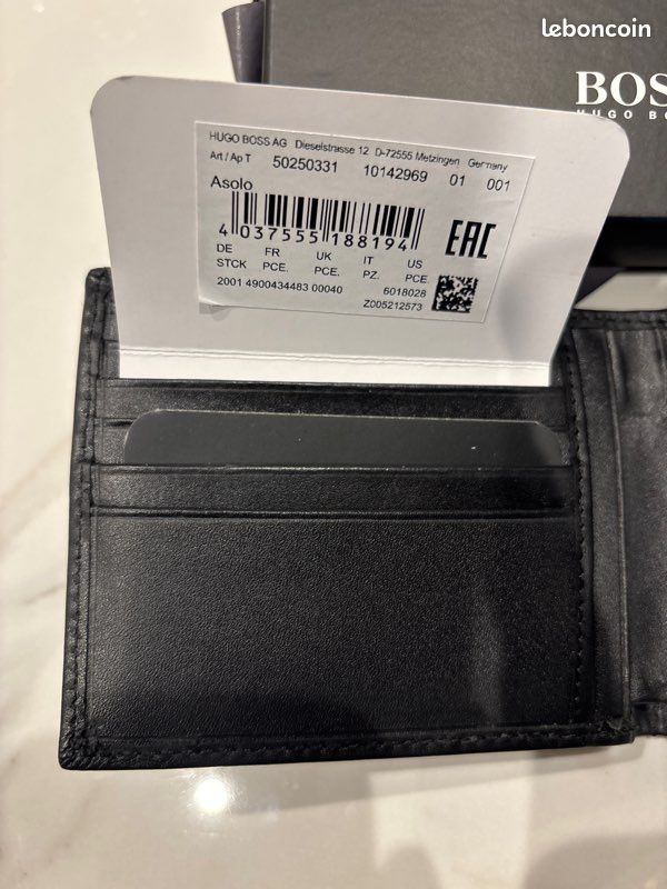 Porte feuille HUGO BOSS neuf (image 3)