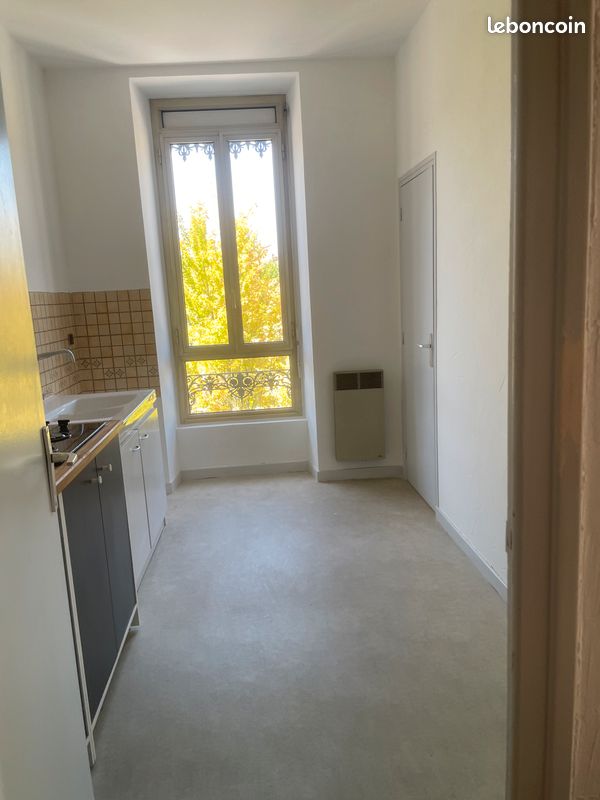 Appartement 3 pièces 65 m² · à Romans-sur-Isère · 65 m² · 555 €