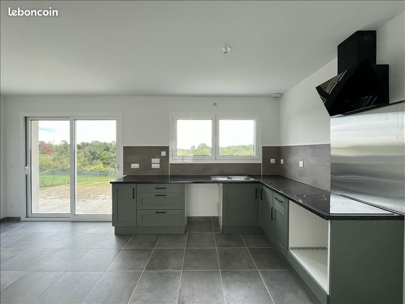 Maison 4 pièces 91 m² · à Montesquieu · 91 m² · 853 €