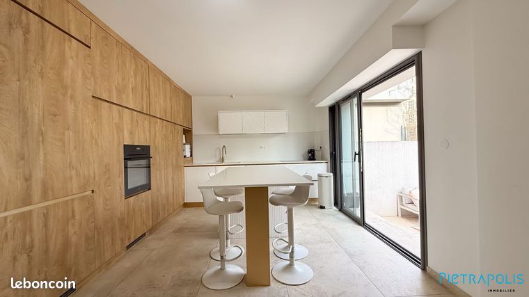 Maison 6 pièces 150 m² — 2