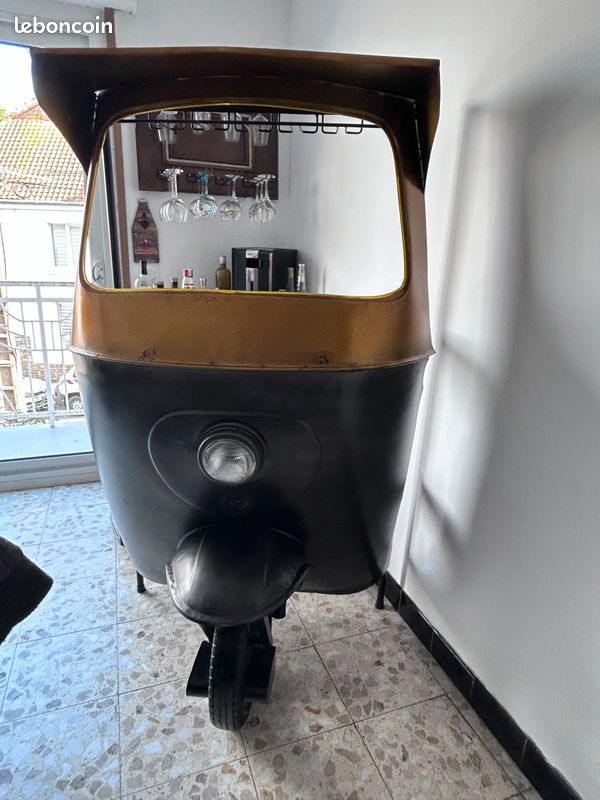 Bar style tuk tuk (image 1)