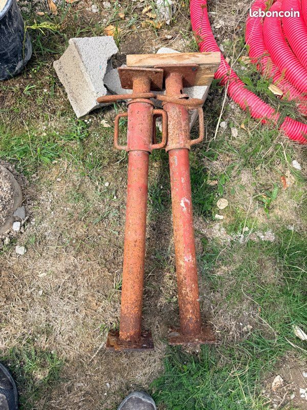 Étais de chantier fenêtre (image 1)