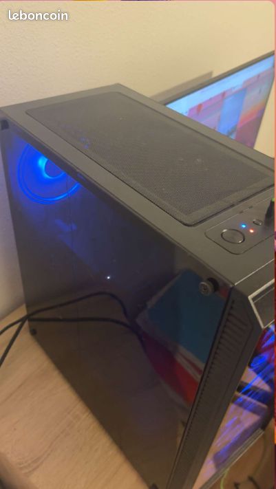 Pc Gamer Megaport ( j'accepte les échanges) (image 2)