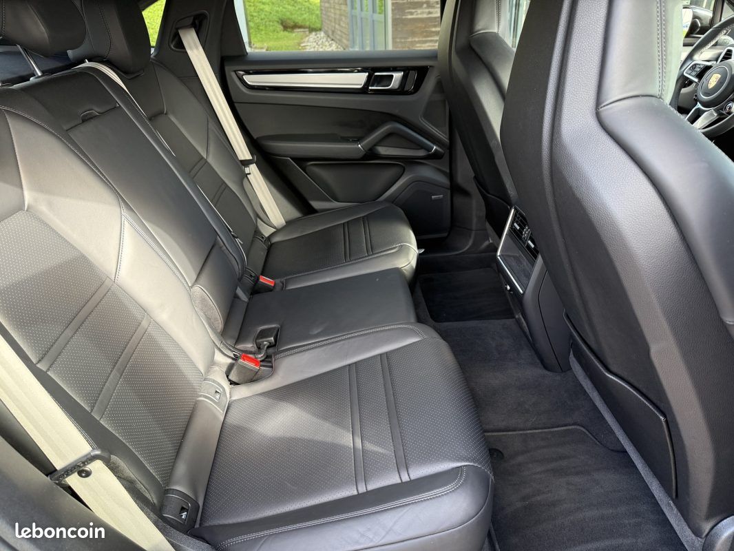PORSCHE CAYENNE E-HYBRID 3.0 V6 462cv (image 36)